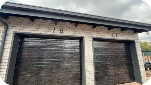 Secure garage in 3 or 4 bedroom townhouse for sale Wonderboom Pretoria